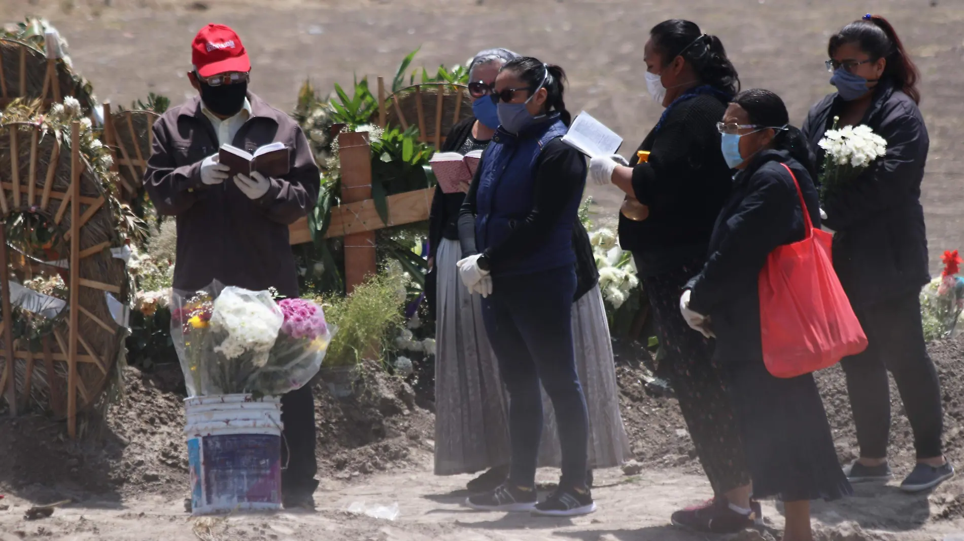 USOS Y COSTUMBRES-MUERTES POR COVID-roberto hernandez (7)